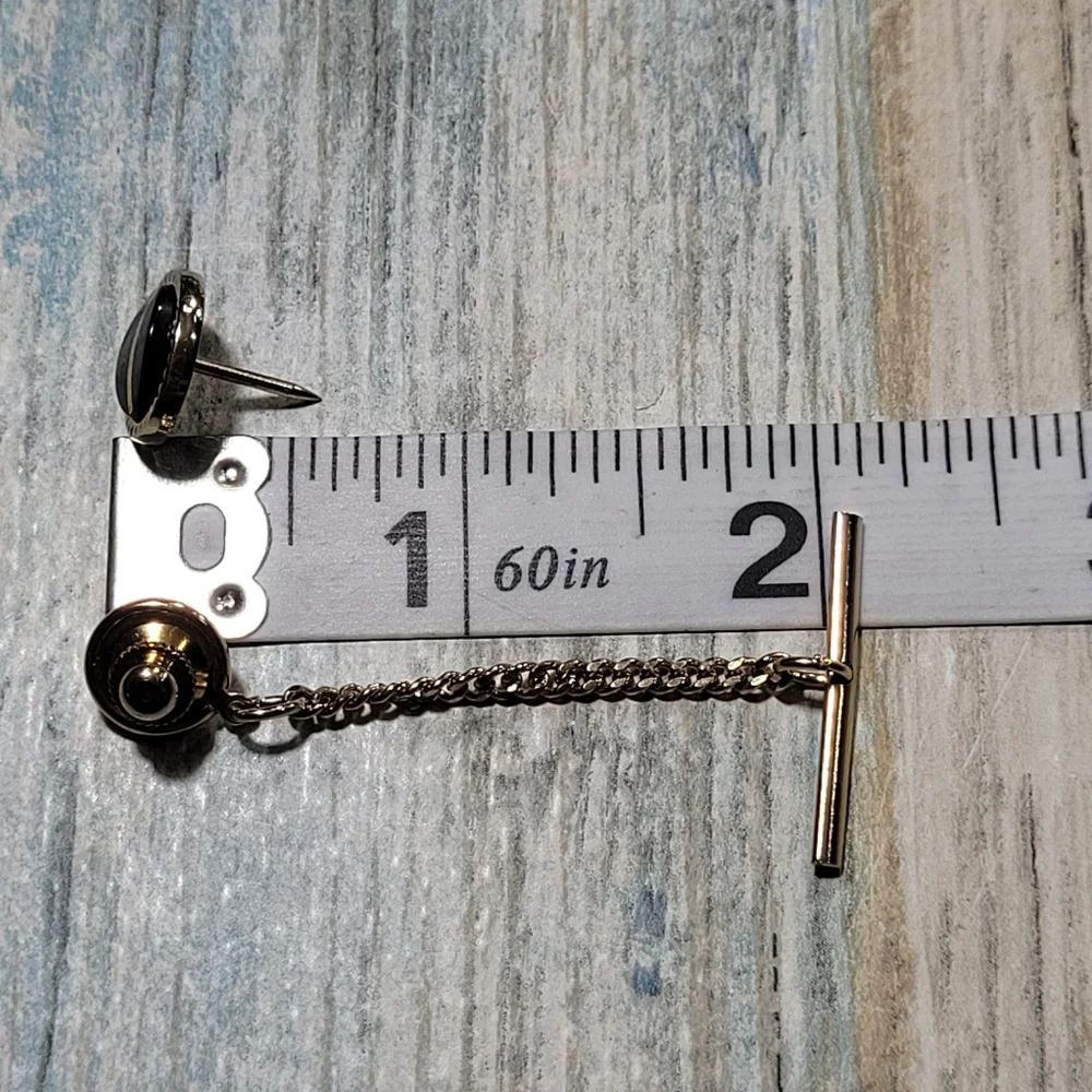Vintage HICKOK Wrap around Cuff Links & Tie Pin Set.